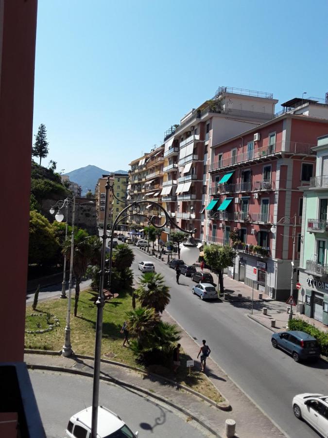 B&B Le Due Costiere Salerno Luaran gambar
