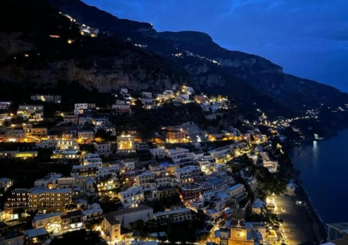 B&B Le Due Costiere Salerno Luaran gambar