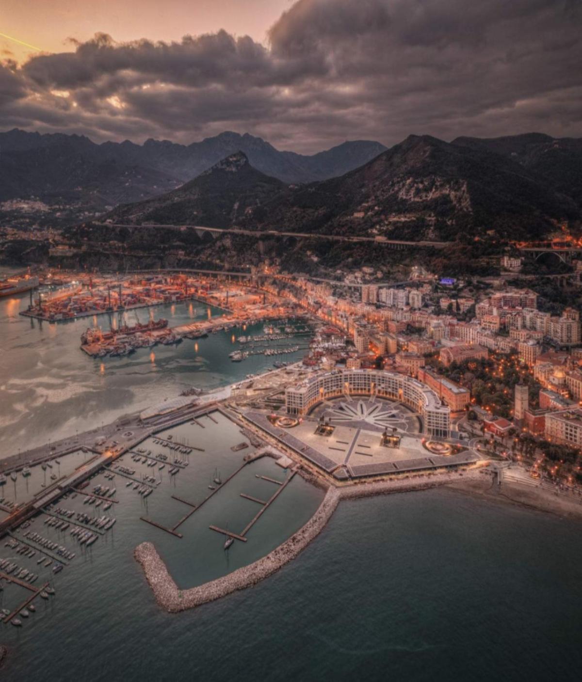 B&B Le Due Costiere Salerno Luaran gambar
